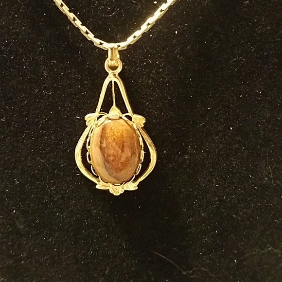 💥3 for $20💥Fashion necklace - Picture 2 of 3